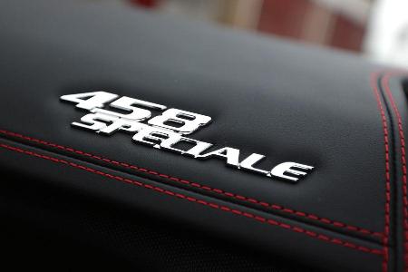 Ferrari 458 Speciale, Zypenbezeichnung, Ziernaht