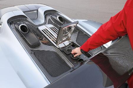 Porsche 918 Spyder, Motor