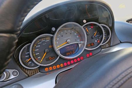 Porsche Carrera GT, Rundinstrumente