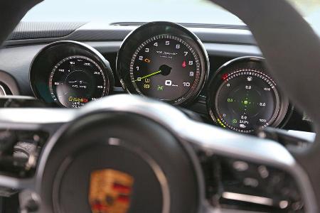 Porsche 918 Spyder, Rundinstrumente