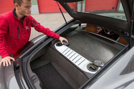 Porsche Cayman, Nachfllstutzen