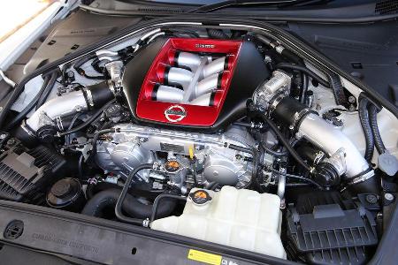 Nissan GT-R, Motor