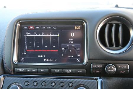 Nissan GT-R, Monitor, Anzeigen