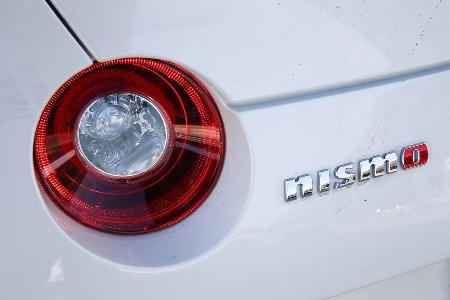Nissan GT-R, Heckleuchte