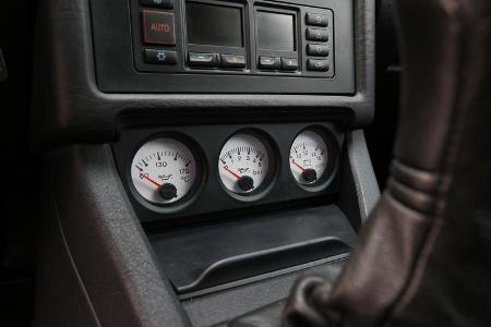 Audi Avant RS2, Mittelkonsole