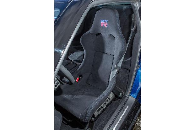 Importracing Nissan GT-R, Fahrersitz