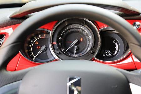 Citron DS3 THP 155, Rundinstrumente