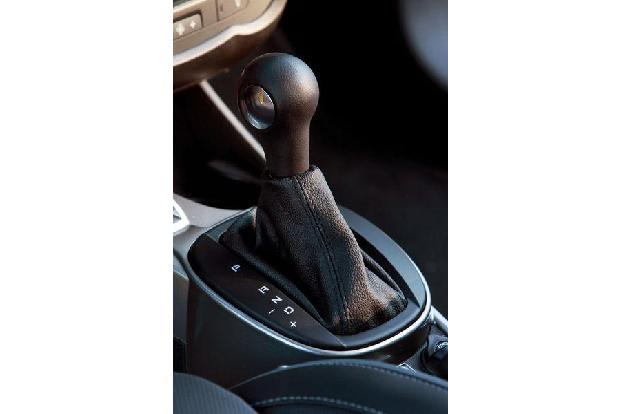 Alfa Romeo Mito TCT, Schalthebel