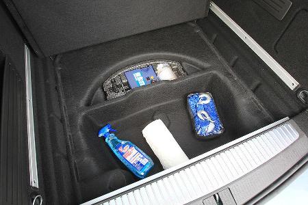 Opel Astra Sports Tourer, Kofferraum, Zusatzfach