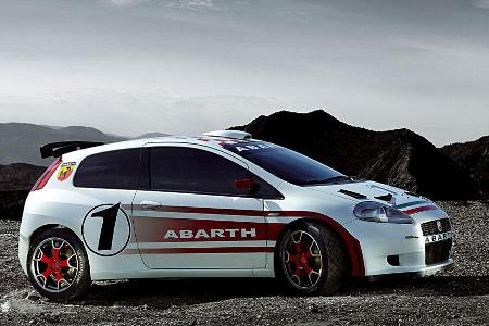 Und auch auf der Safari-Rallye durch Kenia soll der Allrad-Punto für Publicity sorgen.