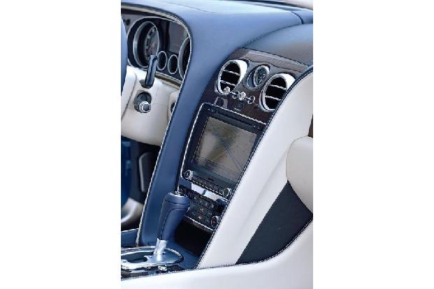 Bentley Flying Spur, Mittelkonsole