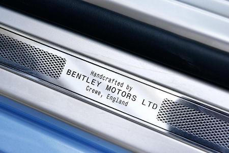 Bentley Flying Spur, Fueiste