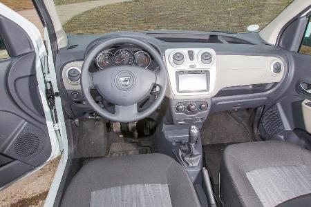 Dacia Dokker dCi 90 Eco2, Cockpit, Lenkrad