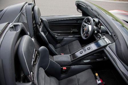Porsche 918 Spyder, Cockpit, Sitze