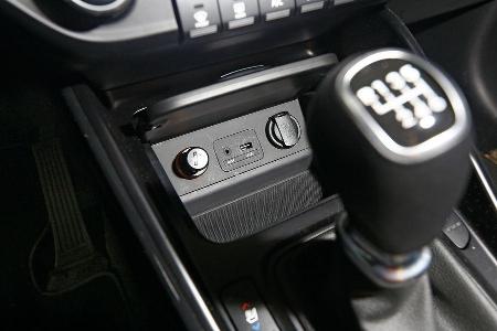 Kia Carens 1.7 CRDi, Schalthebel