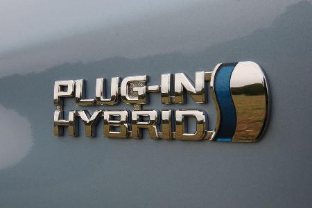 Toyota Prius Plug-In Hybrid, Typenbezeichnung