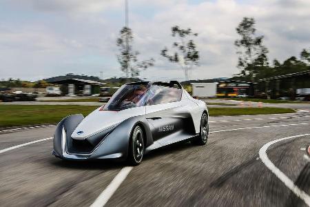 08/2016, Nissan Bladeglider Fahrbericht
