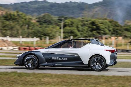 08/2016, Nissan Bladeglider Fahrbericht