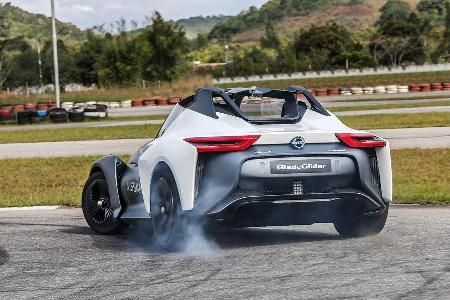 08/2016, Nissan Bladeglider Fahrbericht