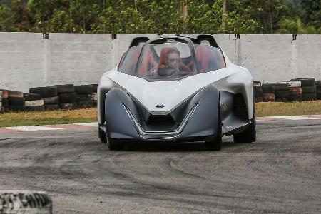 08/2016, Nissan Bladeglider Fahrbericht