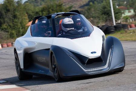 08/2016, Nissan Bladeglider Fahrbericht
