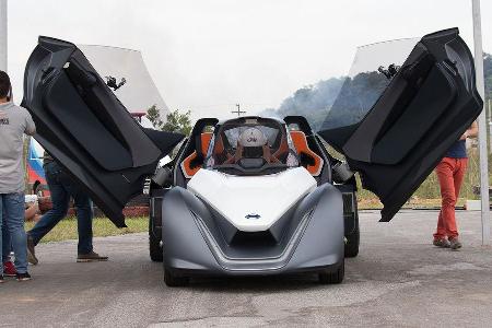 08/2016, Nissan Bladeglider Fahrbericht