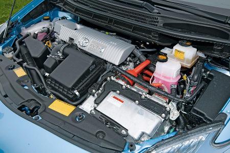 Toyota Prius Plug-In Hybrid, Motor