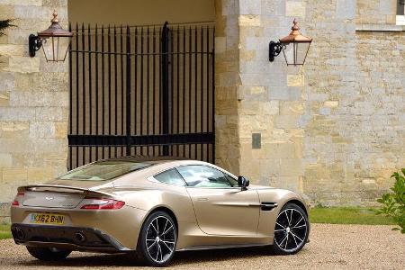 Aston Martin Vanquish, Heckansicht