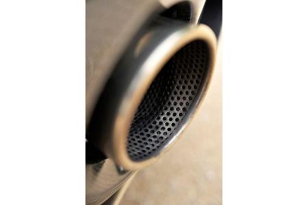 Aston Martin Vanquish, Endrohr, Auspuff