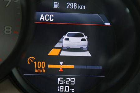 Porsche 911 Carrera 4S, Abstandsregeltempomat