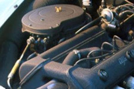 Das agile Bialbero-Triebwerk stammt von Alfa, der rare Doppelvergaser von Weber. Doch bereits den Luftfilter fertigte Pinin ...