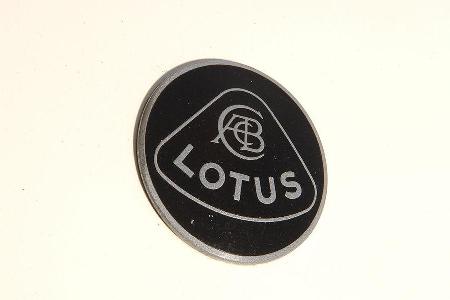 Liebesgrüße aus Norwich: Den Esprit plakettierte Lotus ...