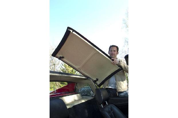 Ferrari 308 GTSi, Baujahr 1982 Dachentfernung