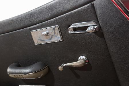 Jaguar XK 150 S OTS, Trinnenseite