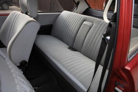 VW 411 LE, Rcksitze