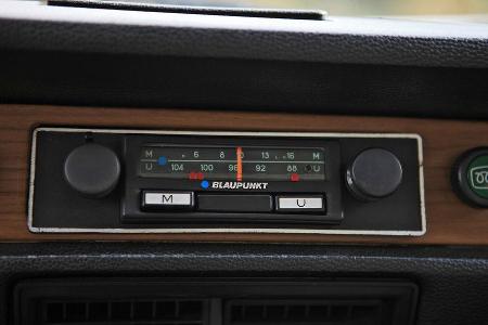 VW 411 LE, Radio
