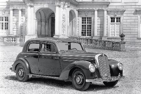 Typ 220, Mercedes, Seitenansicht