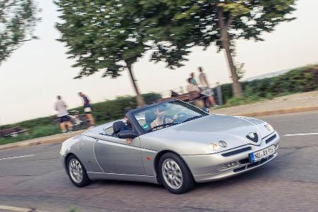 Alfa Romeo Spider 2.0 TS, Seitenansicht