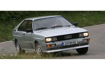 Der Audi Quattro: ein fünfsitziges Coupé mit kantiger, unscheinbarer Karosserie.