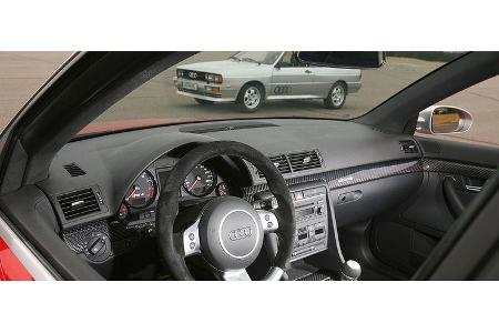 Es sind zwei Welten, die da aufeinander prallen. Das machen auch Ergonomie und Ambiente in den Cockpits deutlich.