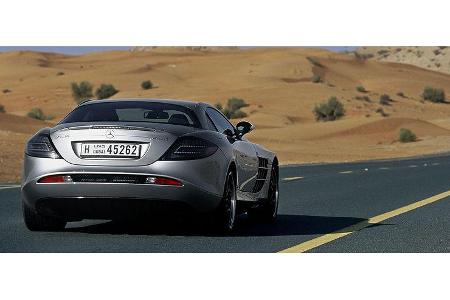 Am Fahrverhalten hat sich dabei grundsätzlich nichts geändert: Anfänglichem Untersteuern folgt unter Last ein prekäres Übers...