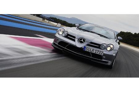 Immerhin war der probeweise auf dem Kleinen Kurs in Hockenheim bewegte 722 in der Lage, die im Supertest vom Basis-SLR ...