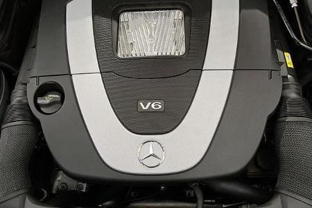 Den 272 PS starken V6 verbaut Mercedes unverändert auch in die neue C-Klasse.