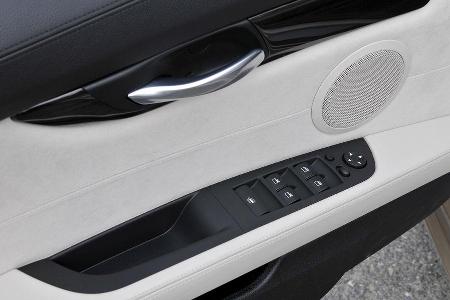 Praktisch zu erreichende Bedienelemente.