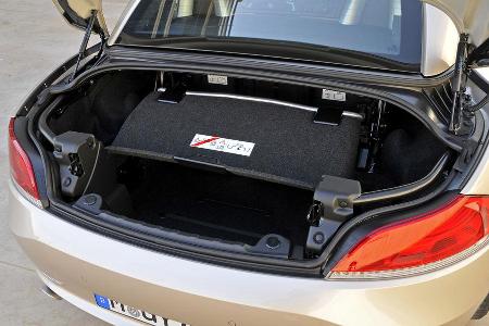 ... im geschlossenen akzeptable 310 Liter Stauvolumen.