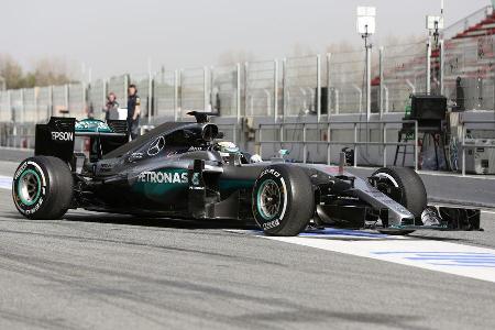 Lewis Hamilton - Mercedes - Formel 1-Test - Barcelona - 22. Februar 2016