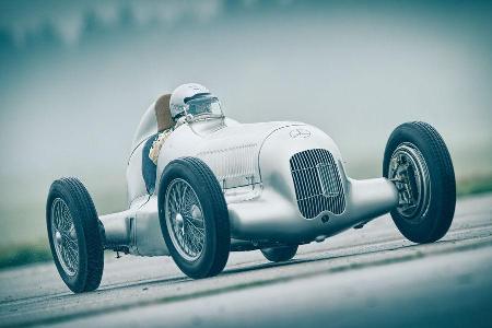 Mercedes-Benz W25, Silberpfeil, Frontansicht