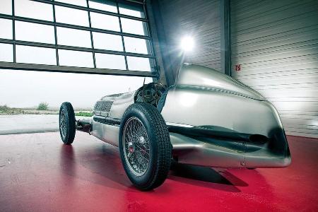 Mercedes-Benz W25, Silberpfeil, Heckansicht