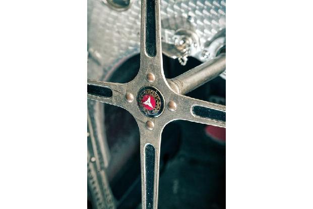 Mercedes-Benz W25, Silberpfeil, Lenkrad