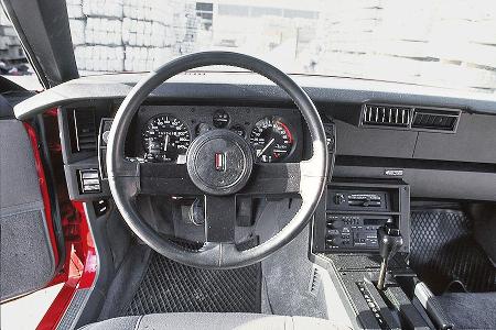 Chevrolet Camaro, Cockpit
